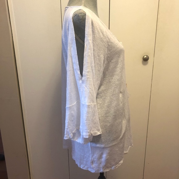 💲🔻 MOON & MEADOW LINEN COLD SHOULDER TOP - Picture 2 of 6